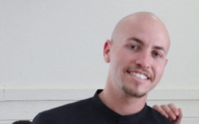 Eitan Mor, un agent de sécurité au Festival Supernova le 7 octobre 2023 lorsque les terroristes du Hamas ont attaqué. (Autorisation) Eitan Mor, un agent de sécurité au Festival Supernova le 7 octobre 2023 lorsque les terroristes du Hamas ont attaqué. (Autorisation)