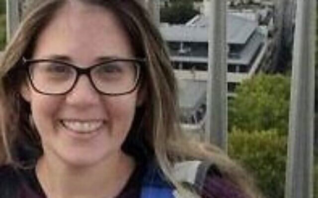 Nili Margalit prise en otage par des terroristes du Hamas au kibboutz Nir Oz le 7 octobre 2023. (Autorisation) Nili Margalit prise en otage par des terroristes du Hamas au kibboutz Nir Oz le 7 octobre 2023. (Autorisation)
