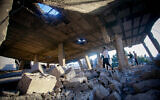 Un bâtiment endommagé après une opération israélienne dans le camp de réfugiés de Balata près de la ville de Naplouse, en Cisjordanie, le 18 novembre 2023. (Crédit : Nasser Ishtayeh/Flash90)