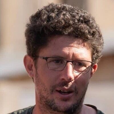 Le sergent-chef Matan Meïr, 38 ans, soldat réserviste tombé au champs d’honneur, dans le nord de la bande de Gaza, le 17 novembre 2023. (Autorisation) Le sergent-chef Matan Meïr, 38 ans, soldat réserviste tombé au champs d’honneur, dans le nord de la bande de Gaza, le 17 novembre 2023. (Autorisation)