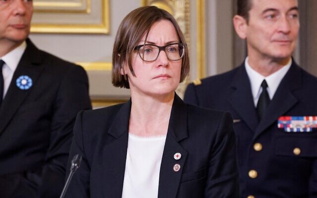La présidente du Comité international de la Croix rouge Mirjana Spoljaric Egger lors d'une conférence humanitaire internationale pour les civils à Gaza au palais de l'Élysée, à Paris, le 9 novembre 2023. (Crédit : Ludovic MARIN / POOL / AFP) La présidente du Comité international de la Croix rouge Mirjana Spoljaric Egger lors d'une conférence humanitaire internationale pour les civils à Gaza au palais de l'Élysée, à Paris, le 9 novembre 2023. (Crédit : Ludovic MARIN / POOL / AFP)
