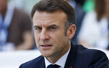 Le président français Emmanuel Macron assiste à une réunion lors du sommet des Nations Unies sur le climat de la COP28 à Dubaï le 2 décembre 2023.(Crédit : Ludovic MARIN / AFP)