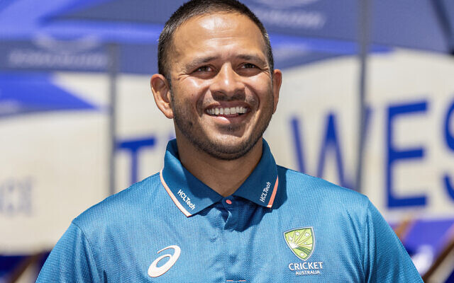 L'Australien Usman Khawaja s'adresse aux médias lors du lancement de la série de trois matchs de test de cricket contre le Pakistan au stade de Perth, à Perth, le 11 décembre 2023. (Crédit : COLIN MURTY / AFP