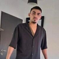 Rom Braslavski a été enlevé par des terroristes du Hamas le 7 octobre 2023 lors du Festival Nova. (Crédit : Autorisation)