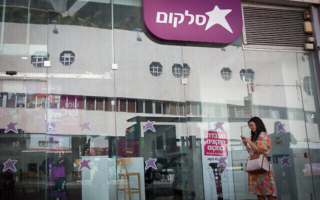 Vue d'un magasin Cellcom à Tel Aviv, le 24 septembre 2019. (Crédit : Miriam Alster/FLASH90)
