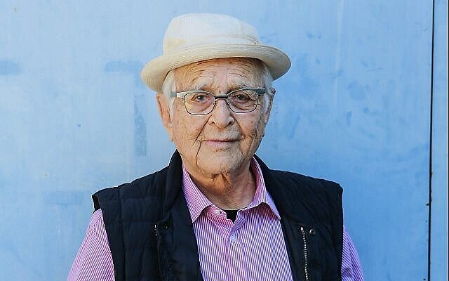 Le légendaire scénariste et producteur de télévision Norman Lear est décédé à l'âge de 101 ans. (Autorisation) Le légendaire scénariste et producteur de télévision Norman Lear est décédé à l'âge de 101 ans. (Autorisation)