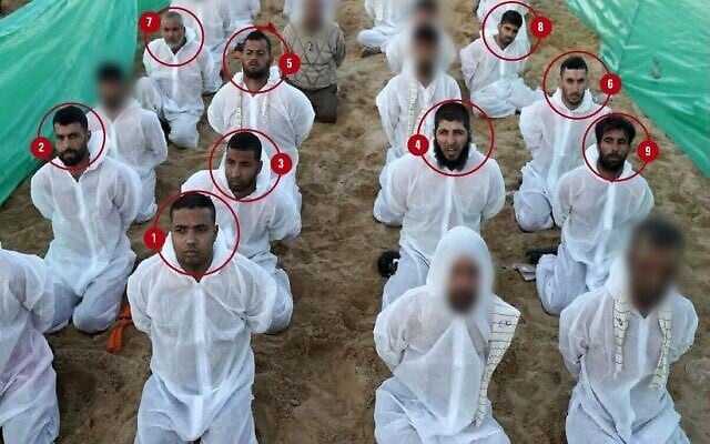 Des terroristes présumés du Hamas arrêtés, dont selon l'armée israélienne, Mohammad Rabahi Abd Ibrahim Sabat (numéro 2) qui a participé aux massacres du 7 octobre, dans une école du quartier Rimal de Gaza City, sur une photo diffusée le 18 décembre 2023. (Crédit : Armée israélienne)