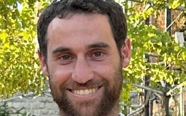 Le sergent-chef (rés.) Eyal Meir Berkowitz, 28 ans, du Bataillon 699 de la Brigade 551, originaire de Jérusalem, a été tué lors des combats à Gaza le 7 décembre 2023. (Crédit : armée israélienne)