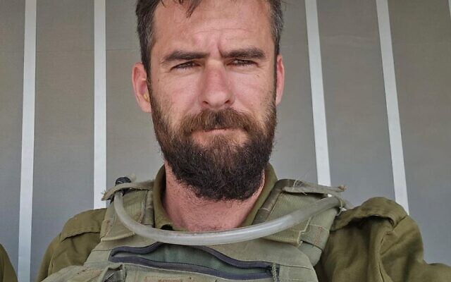Le sergent-major (réserviste) Adi Shani, 39 ans, tué lors de combats dans le nord de la bande de Gaza le 6 décembre 2023. (Crédit : Armée israélienne) Le sergent-major (réserviste) Adi Shani, 39 ans, tué lors de combats dans le nord de la bande de Gaza le 6 décembre 2023. (Crédit : Armée israélienne)