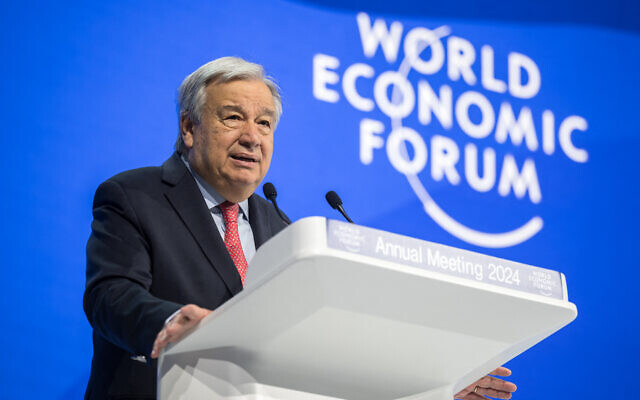 Le secrétaire général de l'ONU, Antonio Guterres, au Forum économique mondial à Davos, le 17 janvier 2024. (Crédit : Fabrice COFFRINI / AFP) Le secrétaire général de l'ONU, Antonio Guterres, au Forum économique mondial à Davos, le 17 janvier 2024. (Crédit : Fabrice COFFRINI / AFP)