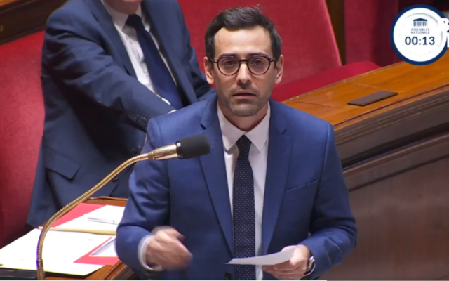 Le nouveau ministre français des Affaires étrangères, Stéphane Séjourné, à l'Assemblée nationale, le 17 janvier 2024. (Crédit : Capture d'écran X) Le nouveau ministre français des Affaires étrangères, Stéphane Séjourné, à l'Assemblée nationale, le 17 janvier 2024. (Crédit : Capture d'écran X)
