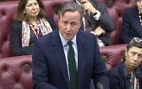 Le ministre britannique des Affaires étrangères David Cameron répond aux questions à la Chambre des Lords, le 13 février 2024. (Capture d'écran/YouTube; Used in accordance with Clause 27a of the Copyright Law)