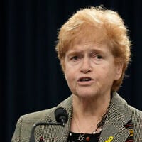 L'envoyée spéciale chargée de surveiller et de combattre l'antisémitisme, l'ambassadrice Deborah Lipstadt, s'exprimant lors d'un événement au Capitole, à Washington, le 14 février 2024. (Credit : Susan Walsh/AP Photo)