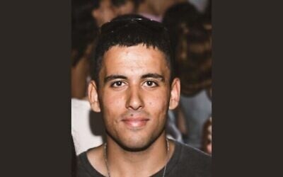 Le sergent-chef Oz Daniel tué et enlevé par le Hamas le 7 octobre 2023. (Crédit : Armée israélienne)