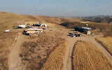 Une vue de l'avant-poste illégal de la ferme Tzon Kedar/Mitzpe Yehuda en Cisjordanie, datant de 2020, qui a été légalisé par le gouvernement en février 2023. (Crédit : Capture d'écran Facebook ; utilisée conformément à la clause 27a de la loi sur le droit d'auteur)