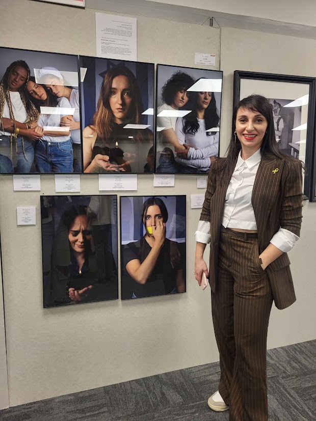 Portraits de la série "7 octobre" par Davita Dahan, photographe franco-israélienne de trente-deux ans.