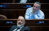 Le chef du parti Shas, le député Aryeh Deri, à la Knesset, à Jérusalem, le 13 mars 2024. (Crédit : Yonatan Sindel/Flash90)