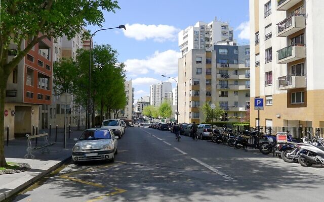 La rue des Orteaux, dans le 20e arrondissement de Paris. (Crédit : Mbzt / Creative Commons Attribution 3.0) La rue des Orteaux, dans le 20e arrondissement de Paris. (Crédit : Mbzt / Creative Commons Attribution 3.0)
