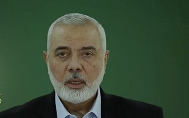 Le leader du Hamas au Qatar Ismail Haniyeh lors d'un discours filmé, le 10 mars 2024. (Capture d'écran : X; Used in accordance with Clause 27a of the Copyright Law) Le leader du Hamas au Qatar Ismail Haniyeh lors d'un discours filmé, le 10 mars 2024. (Capture d'écran : X; Used in accordance with Clause 27a of the Copyright Law)