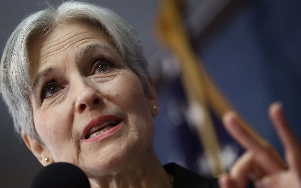 Jill Stein, candidate à la présidence du Parti vert, lors d'une conférence de presse au National Press Club, à Washington, le 23 août 2016. (Crédit : AFP /GETTY IMAGES NORTH AMERICA/WIN MCNAMEE) Jill Stein, candidate à la présidence du Parti vert, lors d'une conférence de presse au National Press Club, à Washington, le 23 août 2016. (Crédit : AFP /GETTY IMAGES NORTH AMERICA/WIN MCNAMEE)