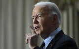 Le président américain Joe Biden s'exprimant à la gare de l'Union, à Washington, le 9 avril 2024. (Credit : Andrew Caballero-Reynolds/AFP)