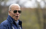 Le président américain Joe Biden en partance pour Marine One, à la Maison Blanche, le 5 avril 2024. (Crédit : Alex Brandon/AP Photo)