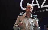 Le général de brigade Amit Saar, chef du Directorat des Renseignements militaires, s'exprimant lors d'une conférence de Gazit, à Tel Aviv, le 5 décembre 2022. (Crédit : Tomer Neuberg/Flash90/Archives)