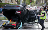 La voiture du ministre de la Sécurité nationale Itamar Ben Gvir après un accident à Ramle, le 26 avril 2024. (Crédit : Jamal Awad/Flash90)
