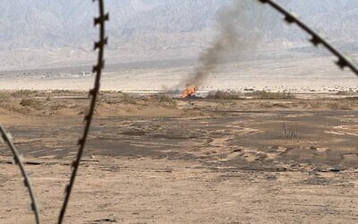 La scène de l'impact d'un drone en Jordanie, près de l'aéroport israélien de Ramon, le 2 avril 2024. (Crédit : Réseaux sociaux ; utilisée conformément à la clause 27a de la loi sur le droit d'auteur)