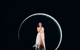 L'Israélienne Eden Golan lors de la répétition de sa chanson "Hurricane" avant l'Eurovision, à Malmö, en Suède, le 3 mai 2024. (Crédit : Sarah Louise Bennett/EBU)