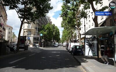 La rue des Pyrénées, dans le 20e arrondissement de Paris. (Crédit : Patrick Nouhailler / CC-BY-SA-3.0)