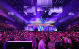 Photo d'illustration : Le jury israélien fait part de son vote pendant la finale de l'Eurovision à Malmo, en Suède, le 11 mai 2024. (Crédit : AP Photo/Martin Meissner)