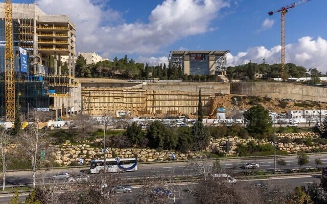 Construction de nouveaux bâtiments à Jérusalem, le 5 février 2024. (Crédit : Yossi Aloni/Flash 90)