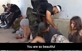 Une image montrant la capture et l'enlèvement de Liri Albag, Karina Ariev, Agam Berger, Daniela Gilboa et Naama Levy sur la base militaire de Nahal Oz, le 7 octobre 2023. (Crédit : Forum des familles des otages et disparus)