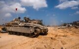 Des soldats de l’armée israélienne opérant dans la zone de Rafah, dans la bande de Gaza, sur une photo autorisée à la publication le 20 mai 2024. (Crédit : Armée israélienne)