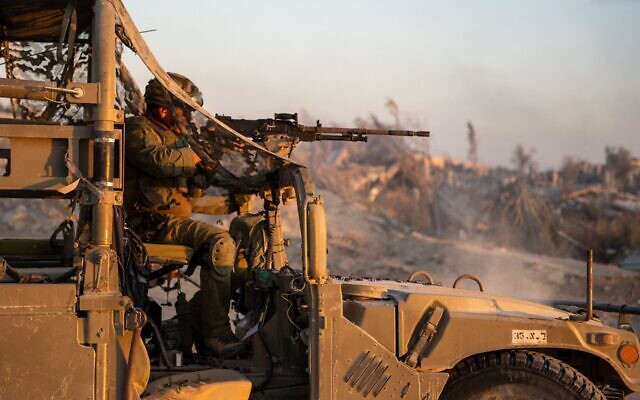 Des troupes en opération dans la bande de Gaza, sur une photo publiée le 14 juin 2024. (Crédit : Armée israélienne)