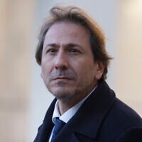 Le député français Jérôme Guedj; à l'Hôtel des Invalides à Paris, le 5 janvier 2024. (Crédit : Ludovic MARIN / AFP)