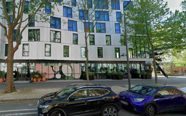 Extérieur de l'hôtel Novotel de Porte de Versailles à Paris. (Crédit : capture d'écran Google street view)