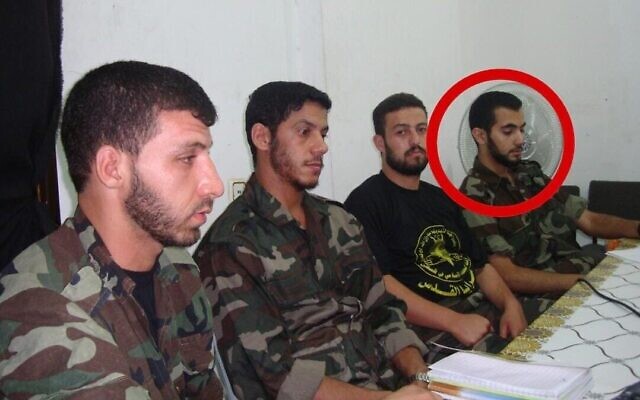 L’employé de Médecins sans frontières Fadi al-Wadiya en uniforme du groupe terroriste du Jihad islamique palestinien, publiée le 26 juin 2024. (Crédit : Armée israélienne) L’employé de Médecins sans frontières Fadi al-Wadiya en uniforme du groupe terroriste du Jihad islamique palestinien, publiée le 26 juin 2024. (Crédit : Armée israélienne)
