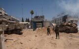 Des troupes de la Brigade Commando opèrent au siège de l'UNRWA dans la ville de Gaza, dans une photo distribuée le 12 juillet 2024. (Crédit : Armée israélienne)