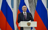 Le président russe Vladimir Poutine fait une déclaration au Kremlin, à Moscou, le 5 juillet 2024. (Crédit : Alexander Nemenov/AFP)