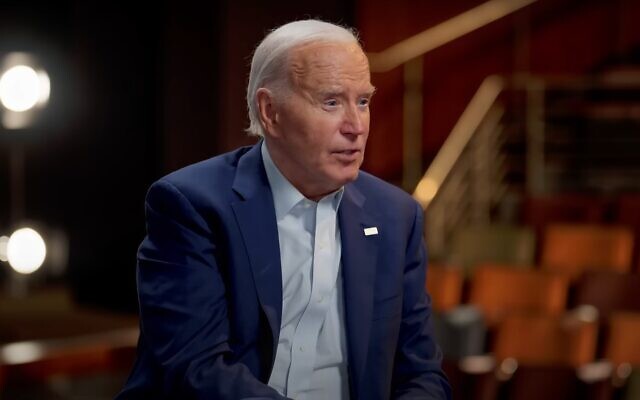 Le président américain Joe Biden pendant un entretien avec le journaliste Speedy Morman (hors-champ) dans l'émission '360 with Speedy,' diffusée le 15 juillet 2024. (Capture d'écran : Youtube/Complex, used in accordance with Clause 27a of the Copyright Law) Le président américain Joe Biden pendant un entretien avec le journaliste Speedy Morman (hors-champ) dans l'émission '360 with Speedy,' diffusée le 15 juillet 2024. (Capture d'écran : Youtube/Complex, used in accordance with Clause 27a of the Copyright Law)