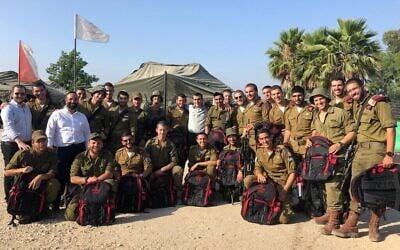 Illustration : Des soldats ultra-orthodoxes de la compagnie Hetz (Flèche) de la brigade parachutiste de Tsahal. (Autorisation de l'armée israélienne)