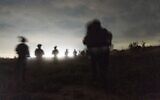 Des troupes de la 679e brigade du Corps Blindé Mécanisé de Yiftach en opération dans le centre de Gaza en juin 2024 (Crédit : Porte-parole de l’armée israélienne)