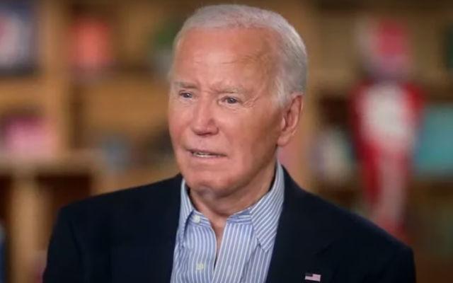 Le président américain Joe Biden lors d'une interview avec George Stephanopoulos sur ABC, le 5 juillet 2024. (Crédit : ABC ; utilisée conformément à la clause 27a de la loi sur les droits d'auteur) Le président américain Joe Biden lors d'une interview avec George Stephanopoulos sur ABC, le 5 juillet 2024. (Crédit : ABC ; utilisée conformément à la clause 27a de la loi sur les droits d'auteur)
