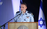 Le chef de l'armée de l'air, le général Tomer Bar, s'exprime lors d'une cérémonie à la base aérienne de Palmachim, le 31 juillet 2024. (Capture d'écran : armée israélienne)