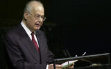 Le Premier ministre libanais Salim El-Hoss s'adresse à la 55e Assemblée générale des Nations Unies à New York, le 14 septembre 2000. (Crédit : HENNY RAY ABRAMS / AFP)