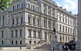 Siège du Foreign and Commonwealth Office à Londres, en 2005. (Crédit : Adrian Pingstone / Domaine public)