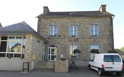 Mairie de Saint-Christophe-des-Bois, en Ille-et-Villaine, le 23 mai 2011. (Crédit : GO69 / CC BY-SA 3.0)