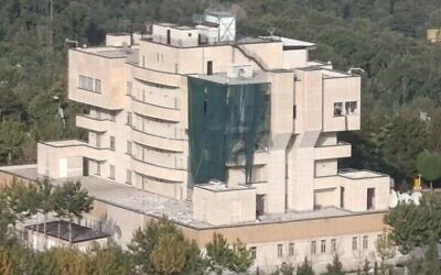 Le bâtiment où le chef du Hamas Ismaïl Haniyeh a été tué le 31 juillet 2024, sur une image non vérifiée. (Crédit : Réseaux sociaux ; utilisée conformément à l'article 27a de la loi sur le droit d'auteur)